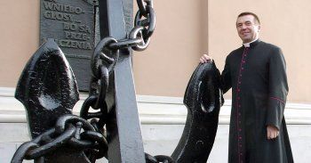 Ks. Płoski: nominację na biskupa polowego przyjmuję z radością i bojaźnią
