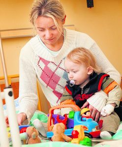 Nocleg dla matki chorego dziecka: krzesło, podłoga lub 30 zł