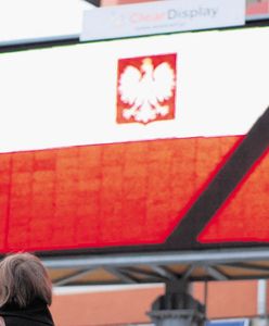 Uroczystości żałobne na telebimach w Łodzi