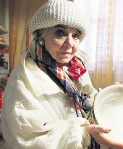 Bez wody z grzybem na ścianach. Kto pomoże 85-latce?