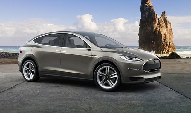 Tesla Model X już we wrześniu