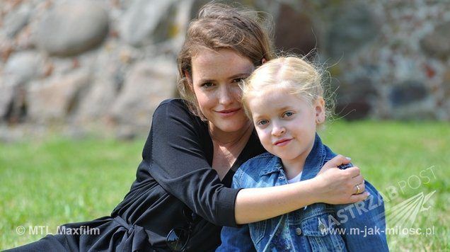 M jak miłość, Ala (Olga Frycz), Basia (Gabriela Raczyńska)