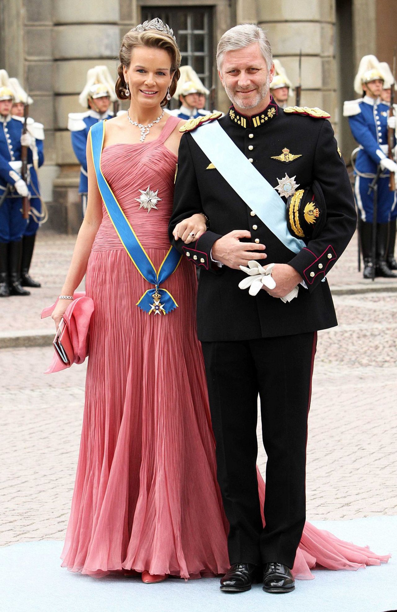 Książę Filip i księżniczka Matylda w Sztokholmie na ślubie szwedzkiej księżniczki Victorii w czerwcu 2010 r. (fot. East News)