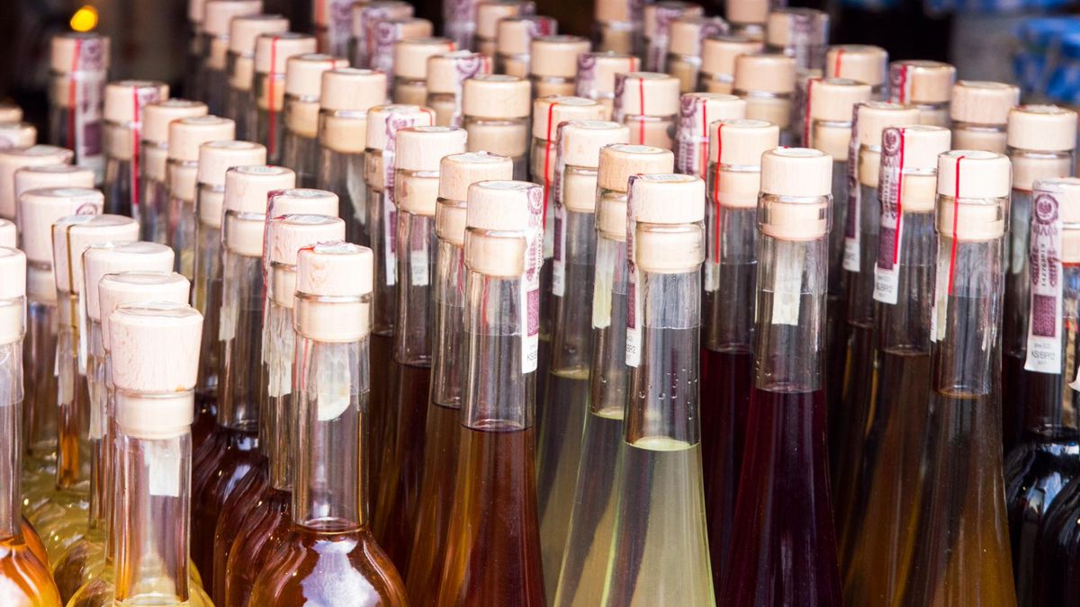 Ogranicz szkody przy wigilijnym stole. Po te alkohole lepiej nie sięgać podczas świąt