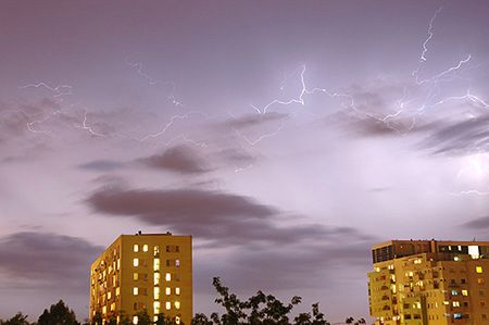 Uwaga na gwałtowne burze z gradem