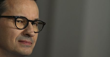 Premier o kolejnej fali COVID. "Przestrzegam dzisiaj wszystkich przed tym, co może się stać jesienią"