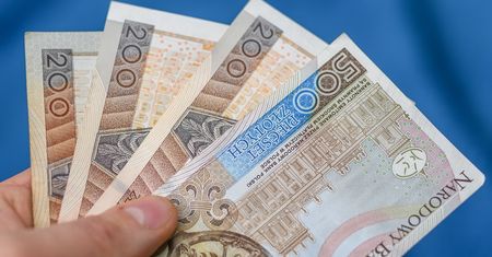 Ma 81 lat i prawie 38 tys. zł emerytury. ZUS ujawnia, ile musiała pracować