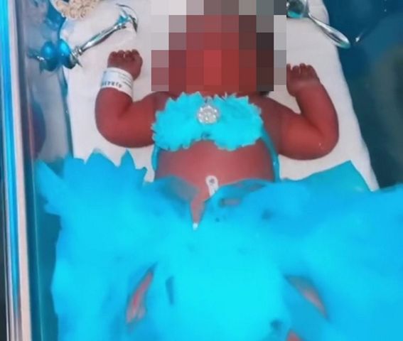 Nagranie noworodka oburzyło internautów. Dziewczynka została ubrana w bikini i obszerne tiule