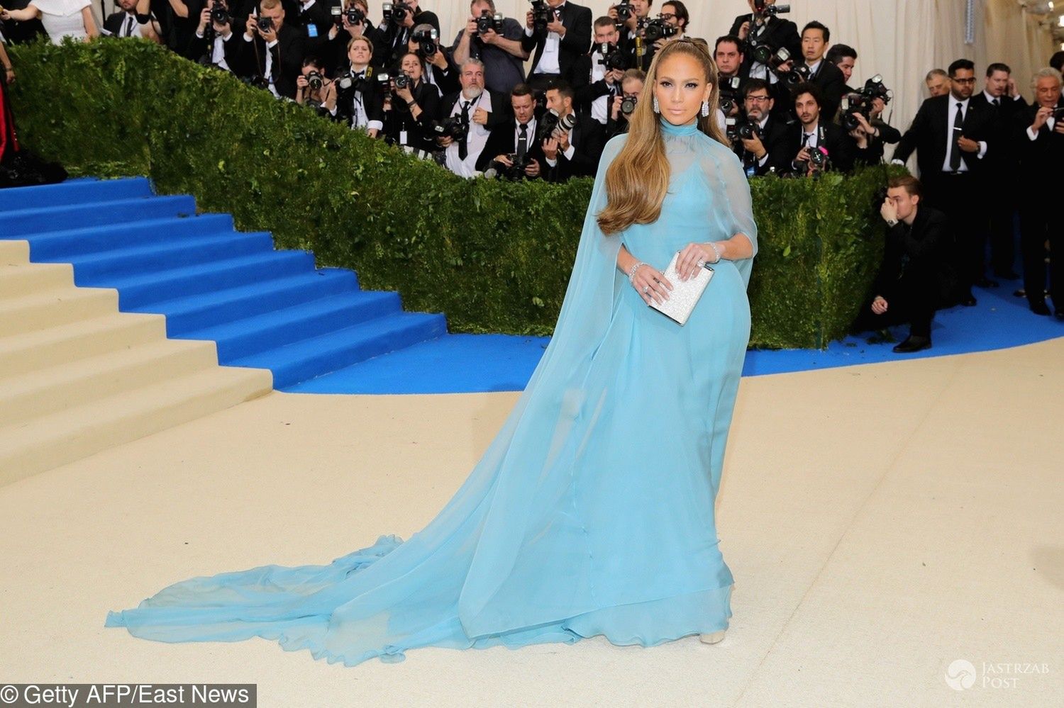 Jennifer Lopez - MET Gala 2017, kreacja: Valentino