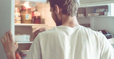 Odpowiadają za uczucie głodu i sytości. Dwa istotne hormony