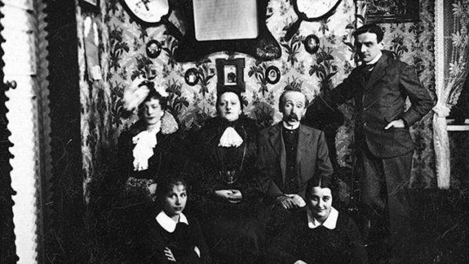 Marzyły o lepszym życiu, a często kończyły jako prostytutki. Dawniej służące w Polsce pozbawiano niemal wszystkiego!