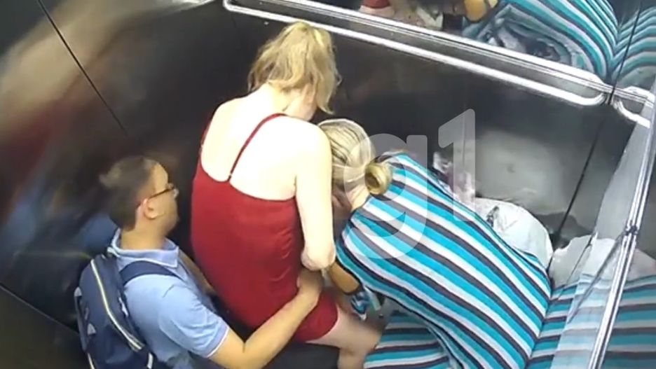 Rodziła na stojąco w windzie. Akcję nagrały kamery monitoringu