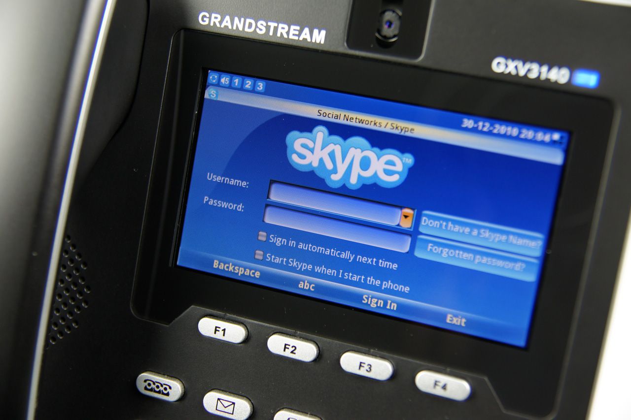 Możemy przeprowadzić wideorozmowę na Skype...