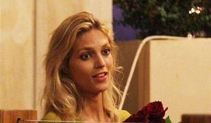 "Top model": Rubik ogląda nagich modeli... w komórce!