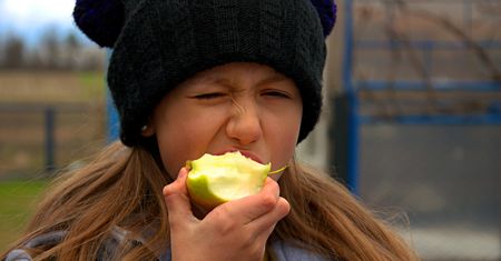 Pomaga schudnąć i obniża cholesterol. Wystarczy 25 gramów dziennie