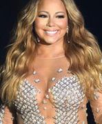 Mariah Carey wie, jak wyeksponować swoją sylwetkę