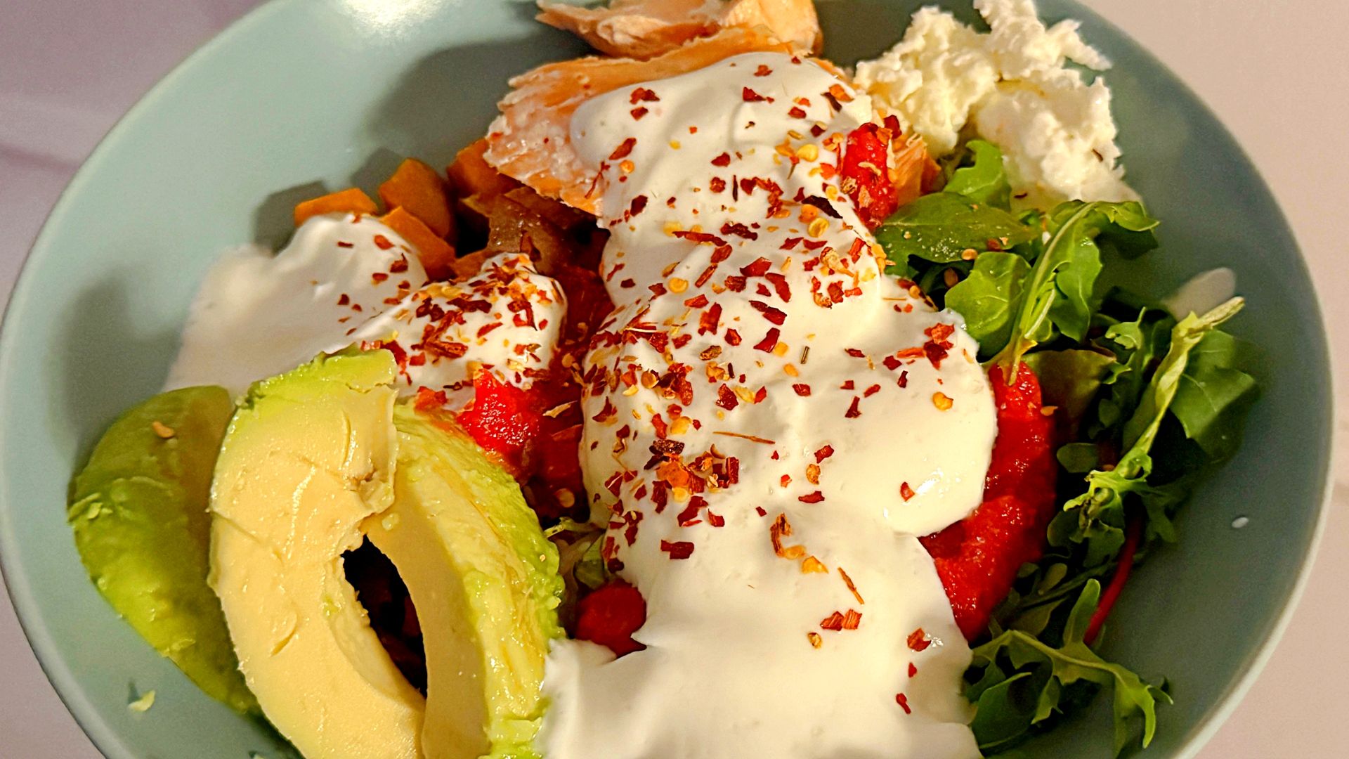 Na początku diety organizm traci głównie wodę, a nie tłuszcz.