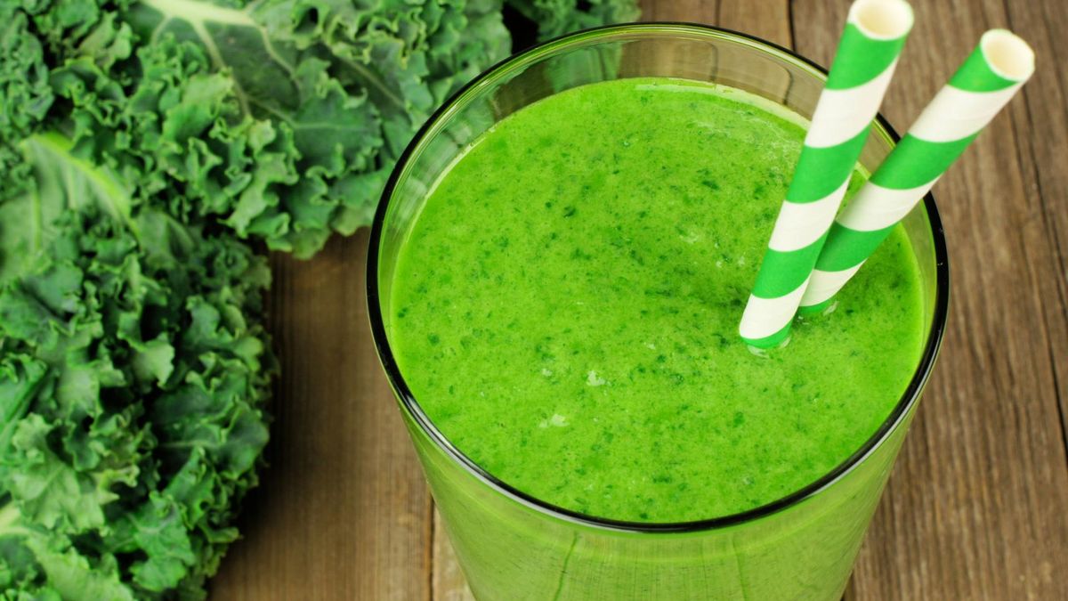 Sok z jarmużu/123RF