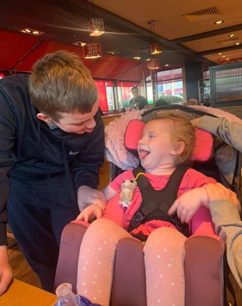 Hallie Campbell przeszła operację w Mazowieckim Szpitalu Bródnowskim w Warszawie.