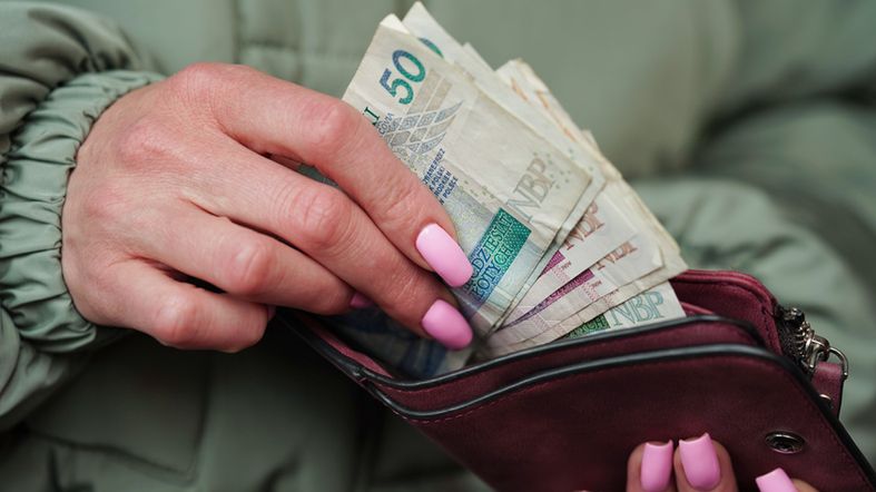 Udawali, że zbierają na leczenie chorego dziecka. Oszukali 87 osób