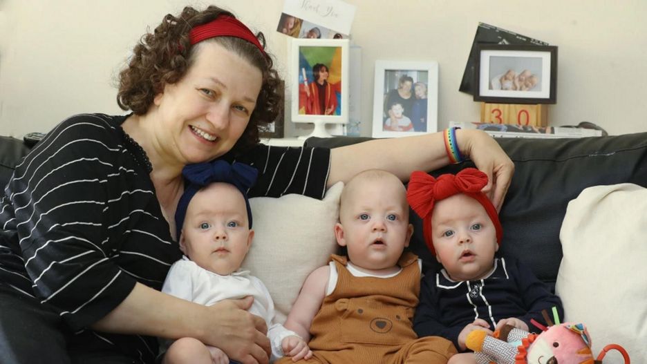 Kobieta urodziła własne wnuki