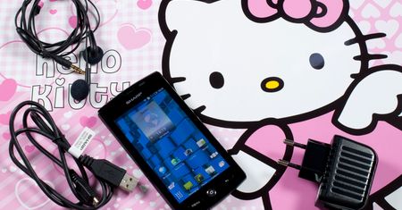 Sharp AQUOS SH80F — warto (byłoby) się szarpnąć