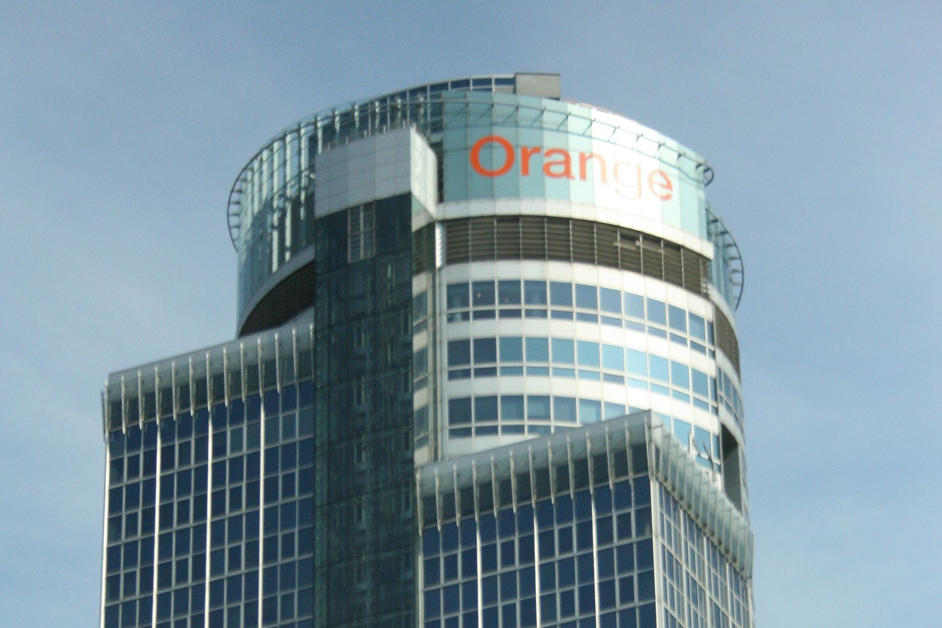 Źródło www.biuroprasowe.orange.pl