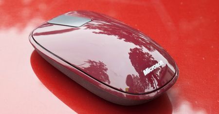 Microsoft Explorer Touch Mouse — estetyczny dodatek do drogiego laptopa