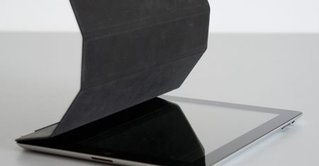Smart Cover - jak leży na nowym iPadzie?