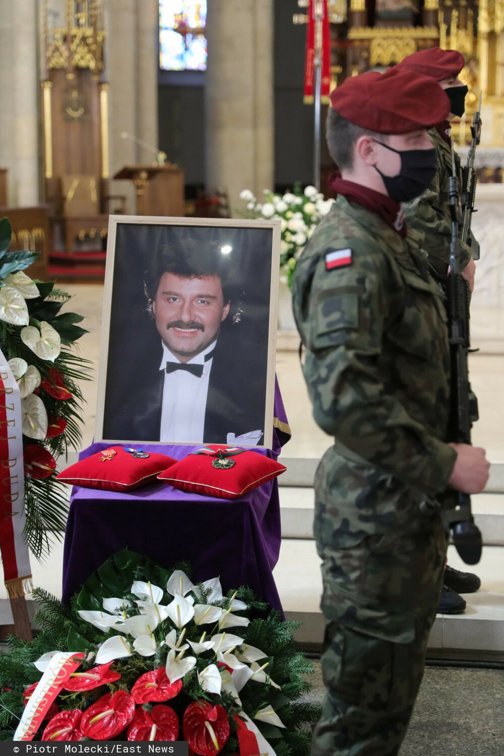 Pogrzeb Krzysztofa Krawczyka. Zdjęcie z katedry