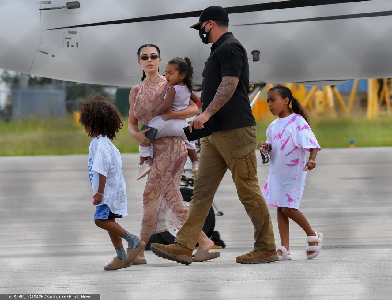 Kanye West i Kim Kardashian na lotnisku w Miami
