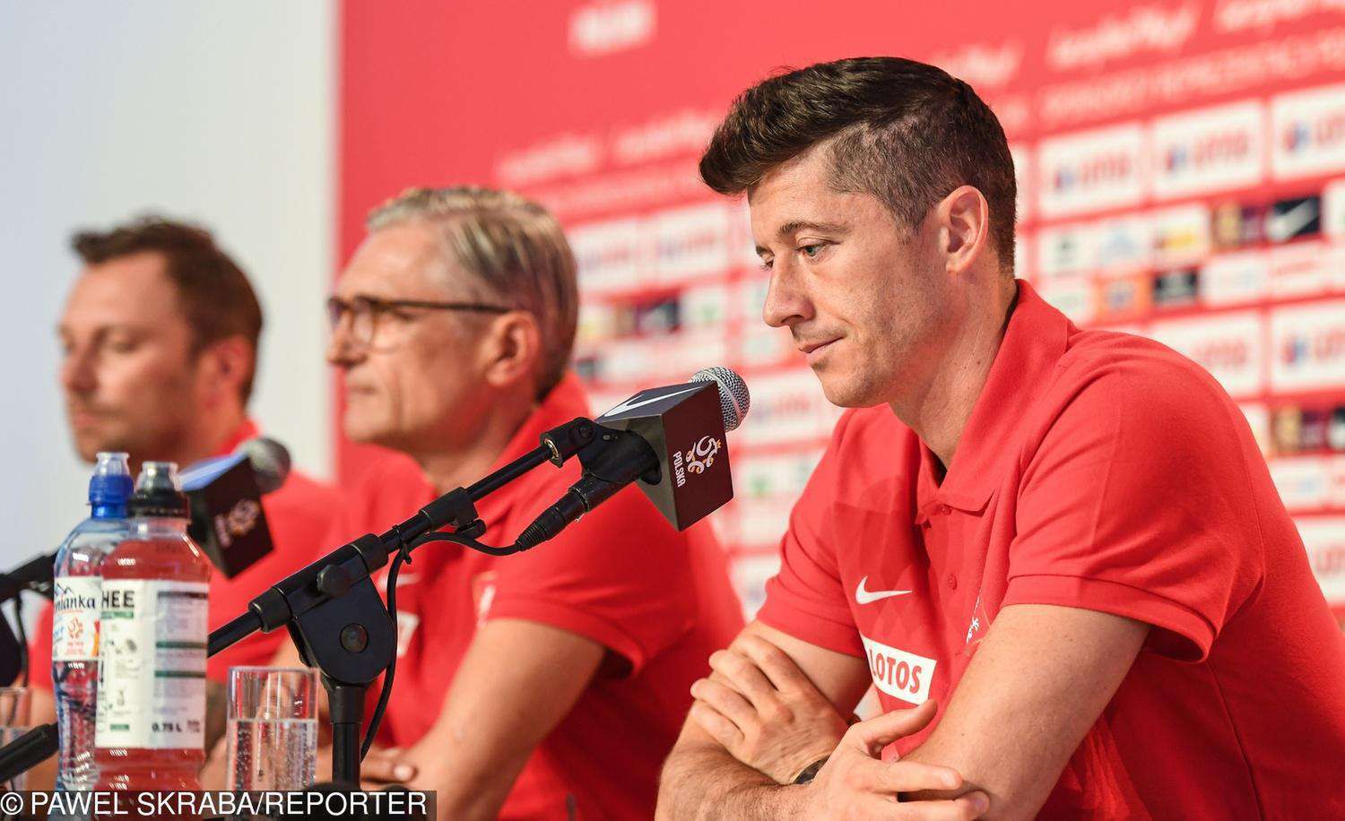 Robert Lewandowski i Adam Nawałka na konferencji prasowej