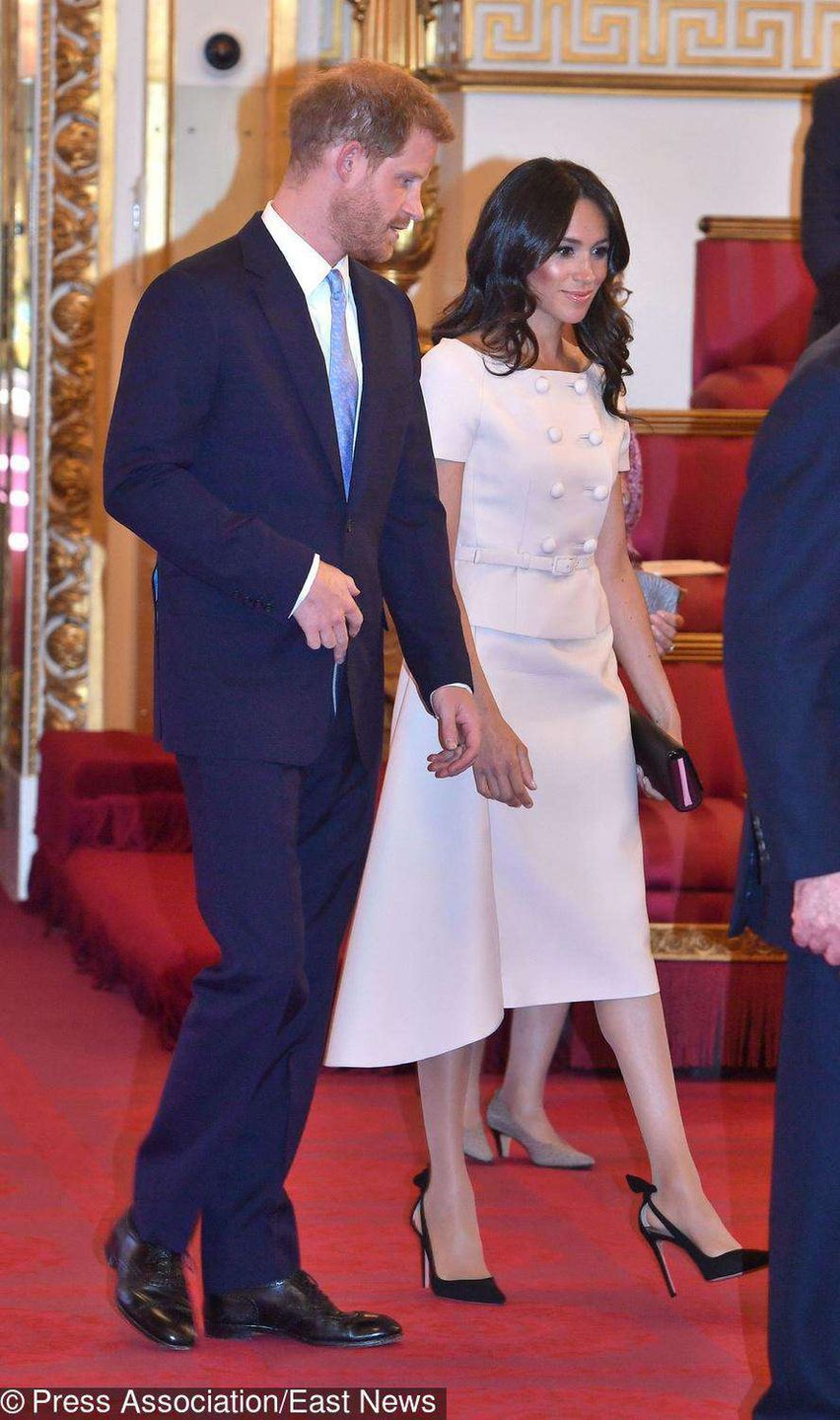 Meghan Markle i książę Harry na rozdaniu nagród Queen Young Leaders Awards 2018 w Pałacu Buckingham