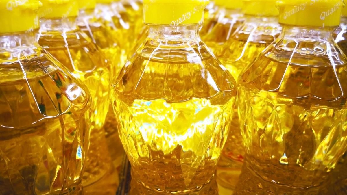 Zdrowy, ale tylko w tej postaci. Pod żadnym pozorem nie smaż na tym oleju