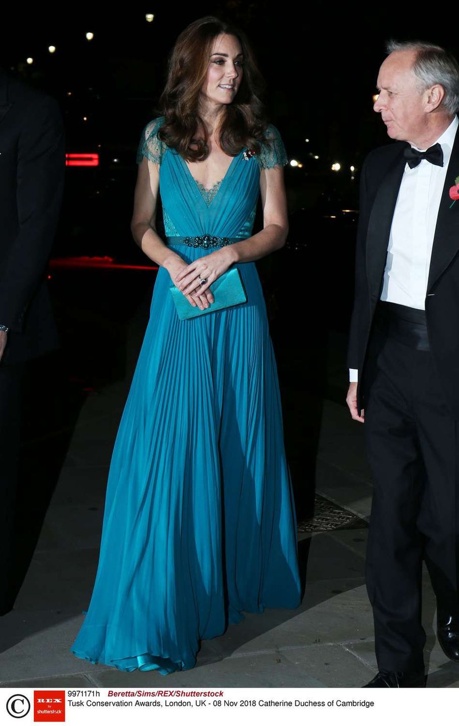 Księżna Kate w starej sukience od Jenny Packham