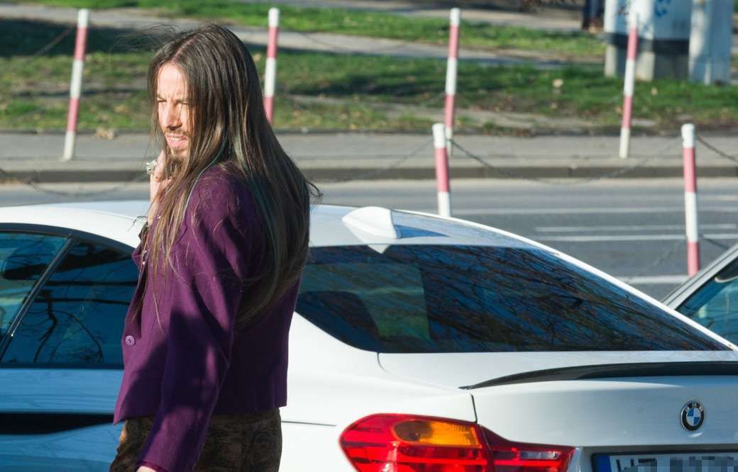 Michał Szpak ma białe bmw 4 coupe