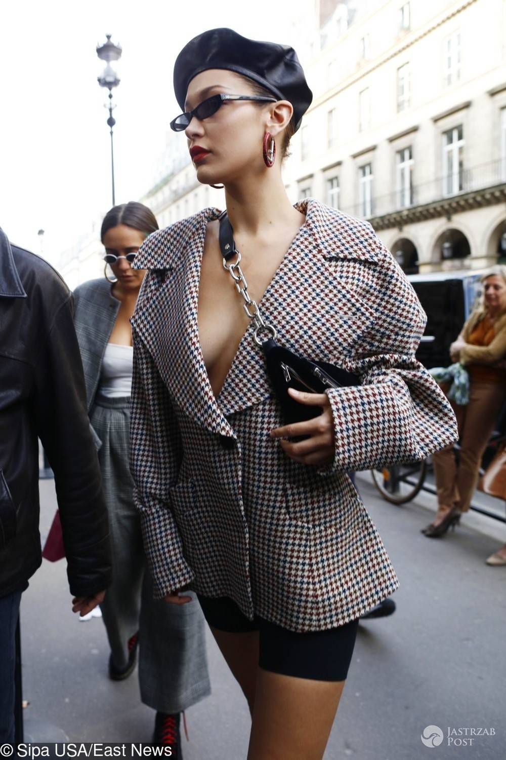 Bella Hadid w Paryżu