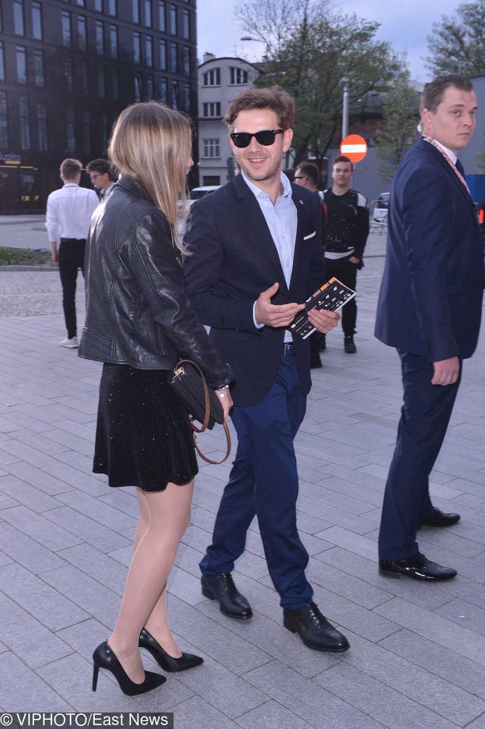 Antek Królikowski z dziewczyną Kasią na Off Camera 2019 (gala zamknięcia)