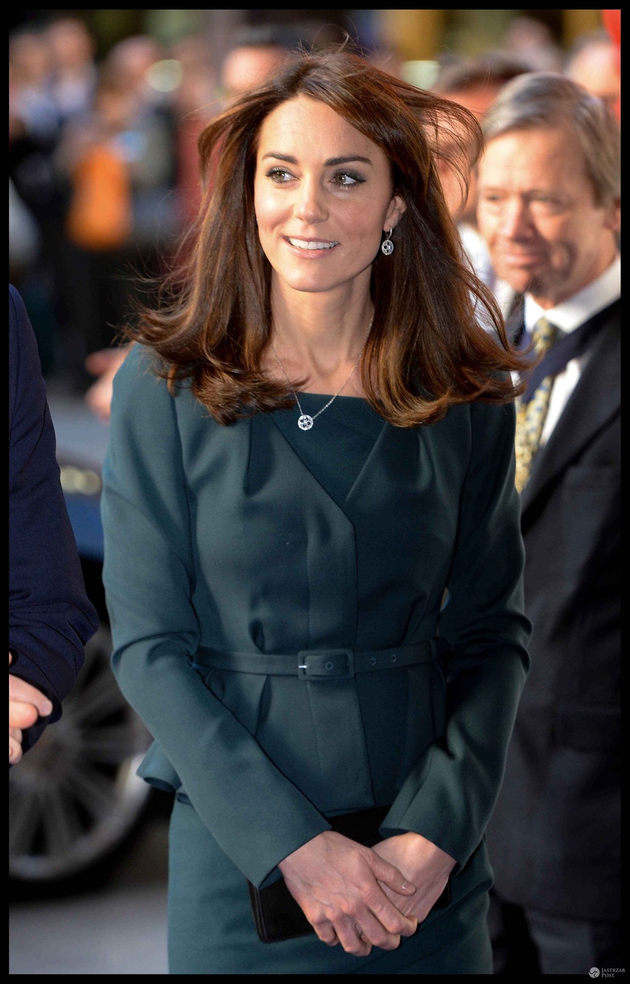 Księżna Kate lekko skróciła włosy
