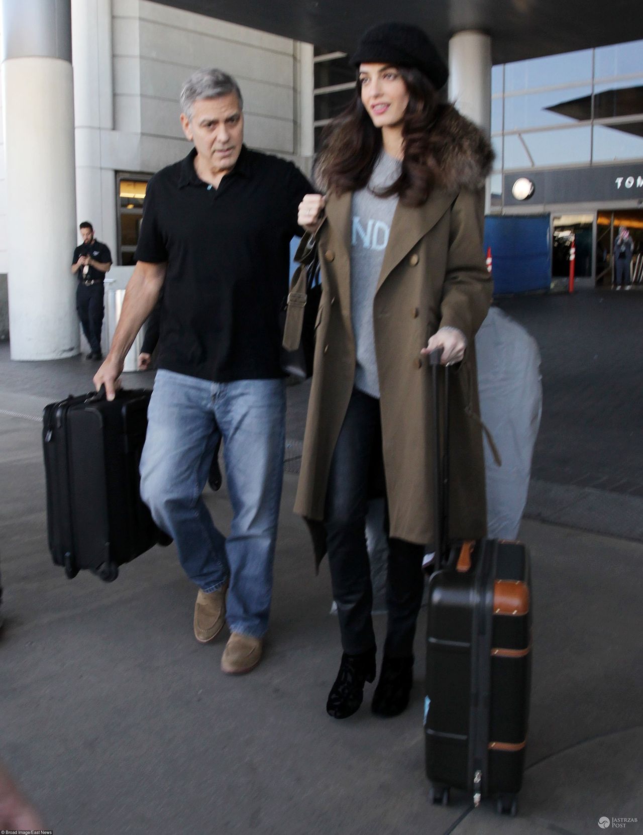 George i Amal Clooney w ciąży na lotnisku