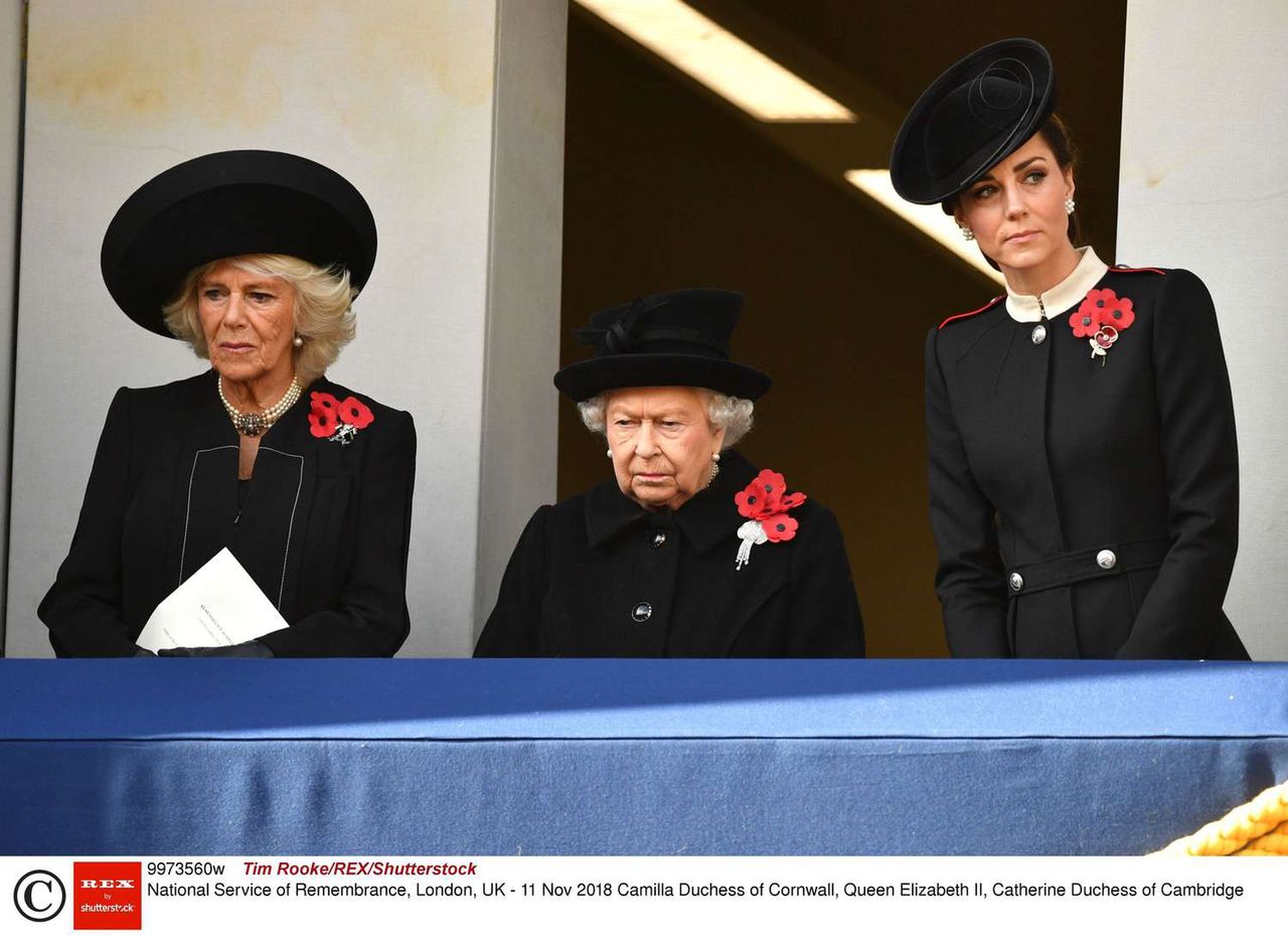 Królowa Elżbieta II, księżna Camilla i księżna Kate - obchody Dnia Pamięci w Wielkiej Brytanii