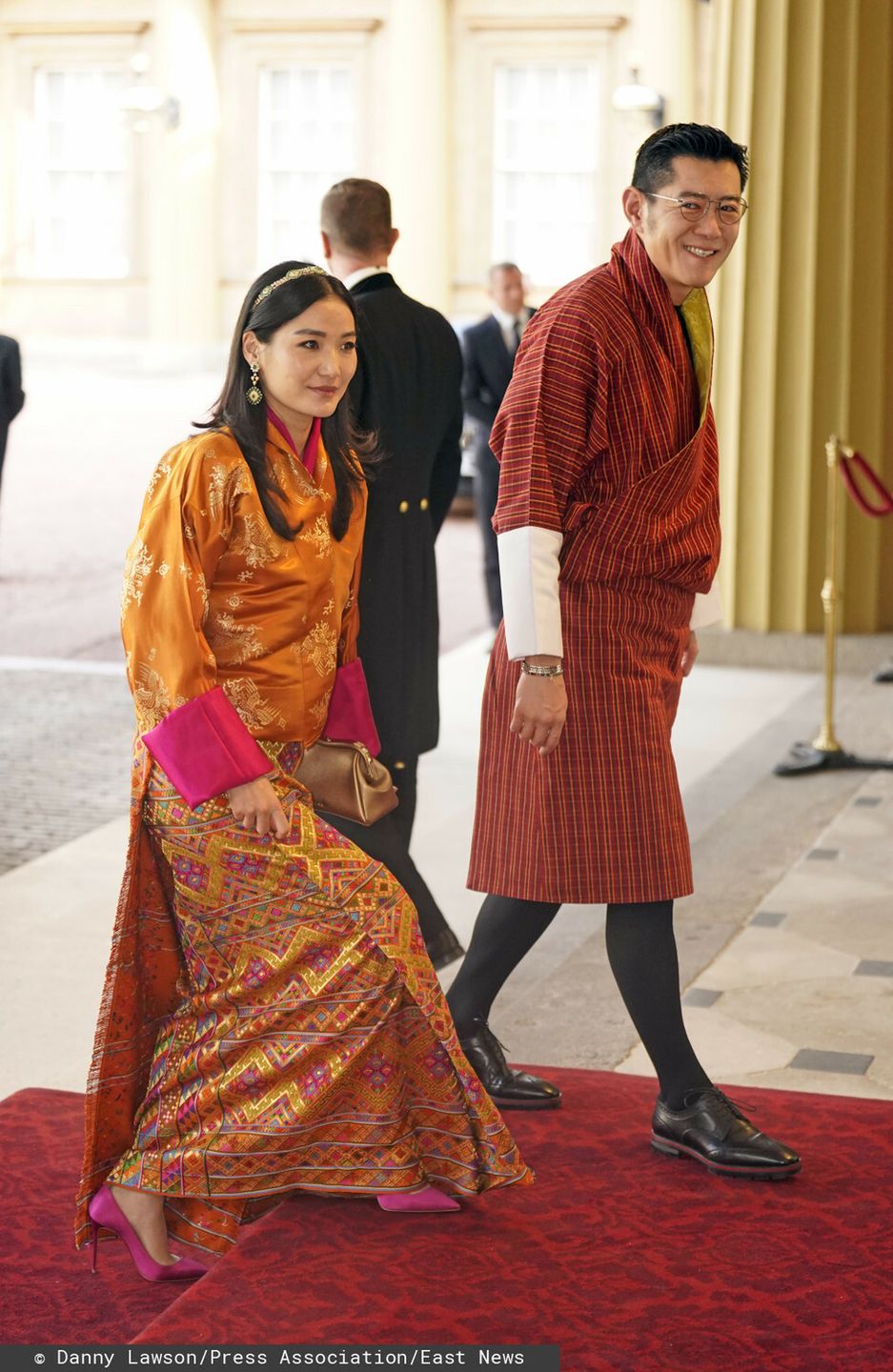 Jetsun Pema i Jigme Khesar Namgyel Wangchuck z Butanu - przyjęcie przed koronacją Karola III  (fot. East News)