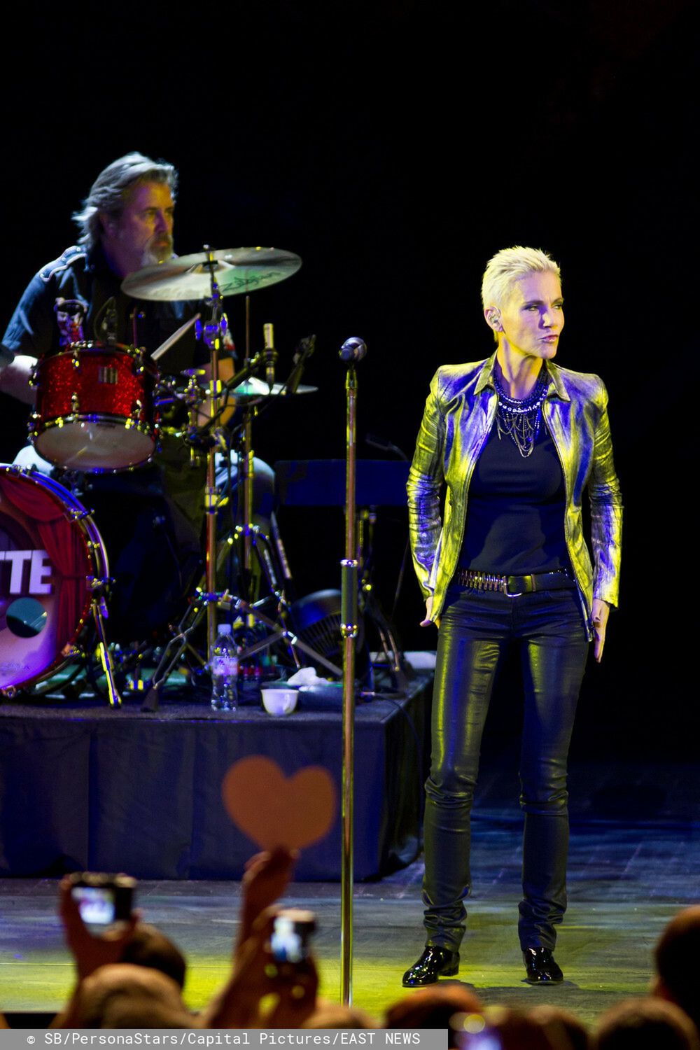 Marie Fredrikson i Pelle Alsing w tle (Roxette)