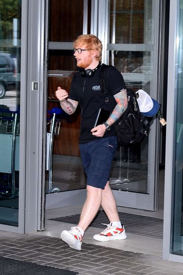 Ed Sheeran na lotnisku w Warszawie
