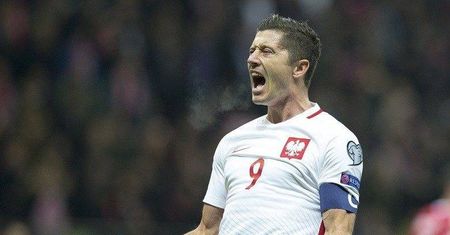 Robert Lewandowski bohaterem! Strzelil 3 gole w meczu z Danią! [wideo]