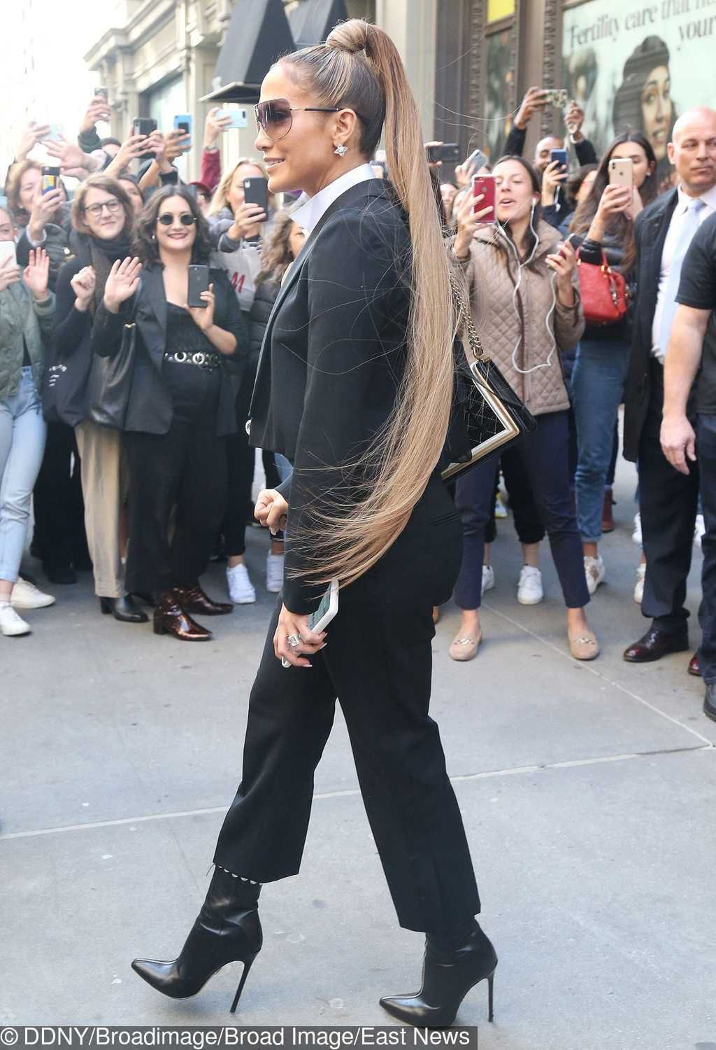 Jennifer Lopez z doczepionymi włosami