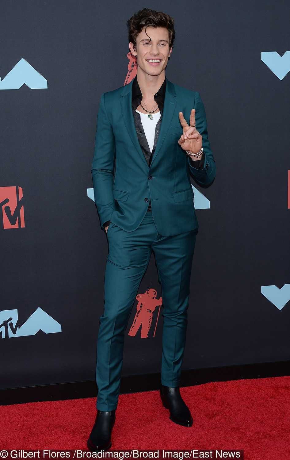 Shawn Mendes – MTV VMA 2019, garnitur: Dolce&Gabbana