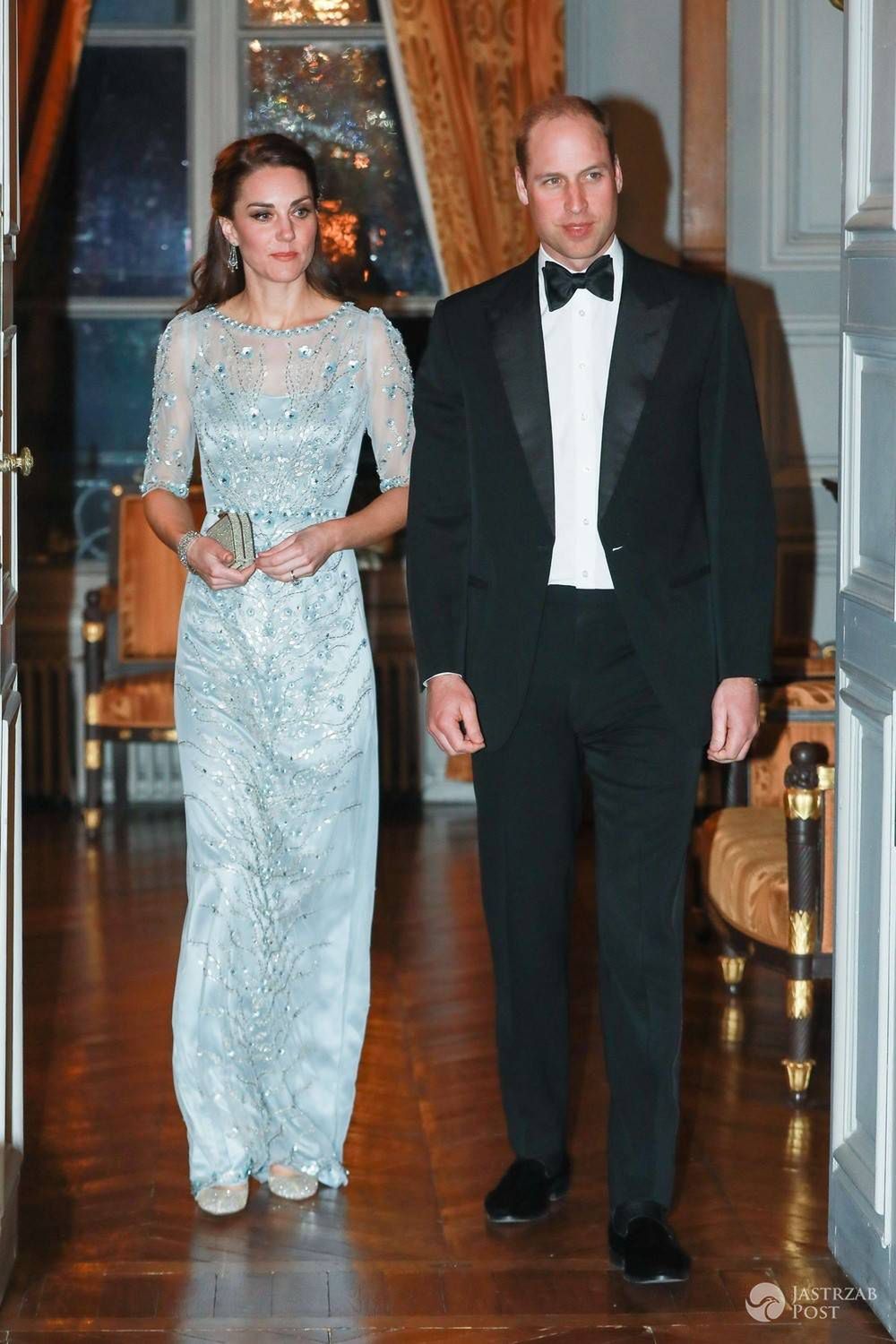 Księżna Kate na balu w Paryżu za ponad 15 tysięcy złotych