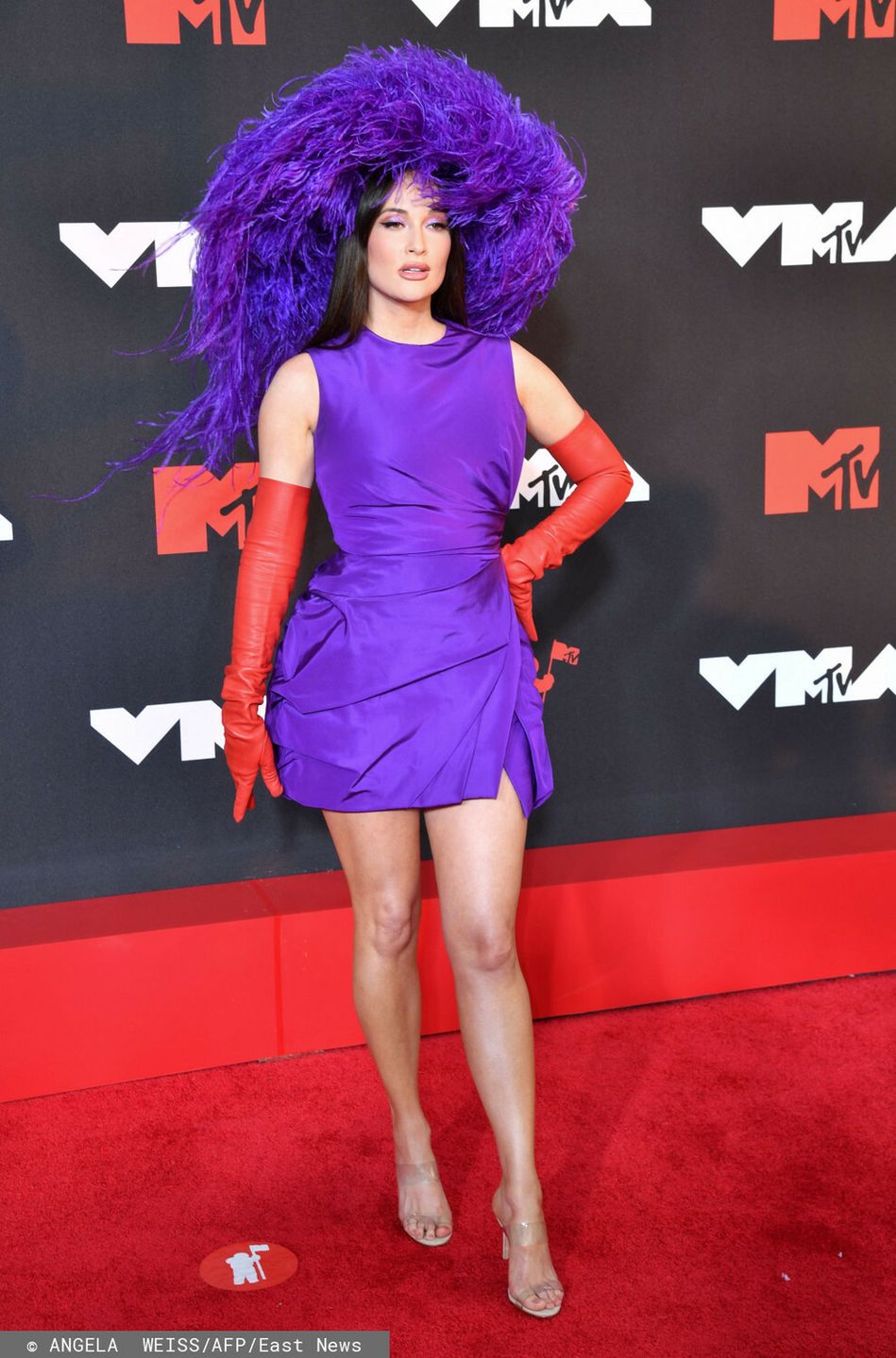 Kacey Musgraves – MTV VMA 2021, kreacja: Valentino