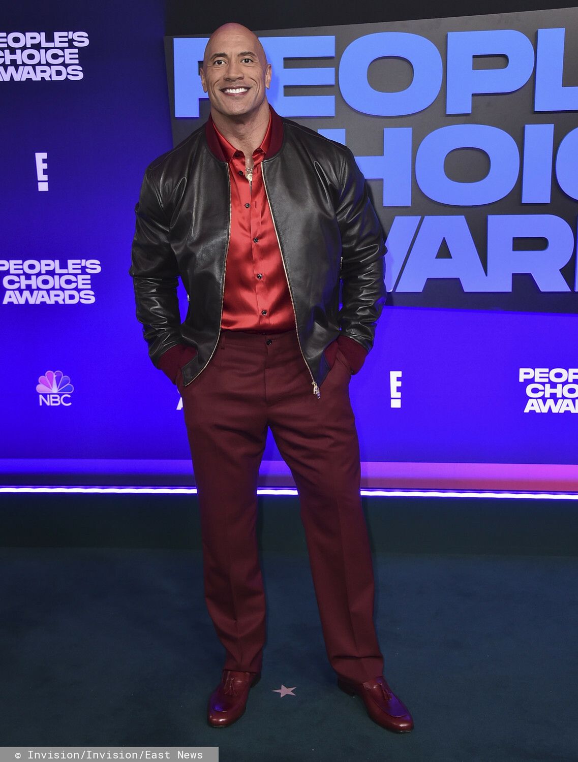 People's Choice Awards 2021 - Dwayne "The Rock" Johnson | kreacja: Dolce & Gabbana | fot. eastnews